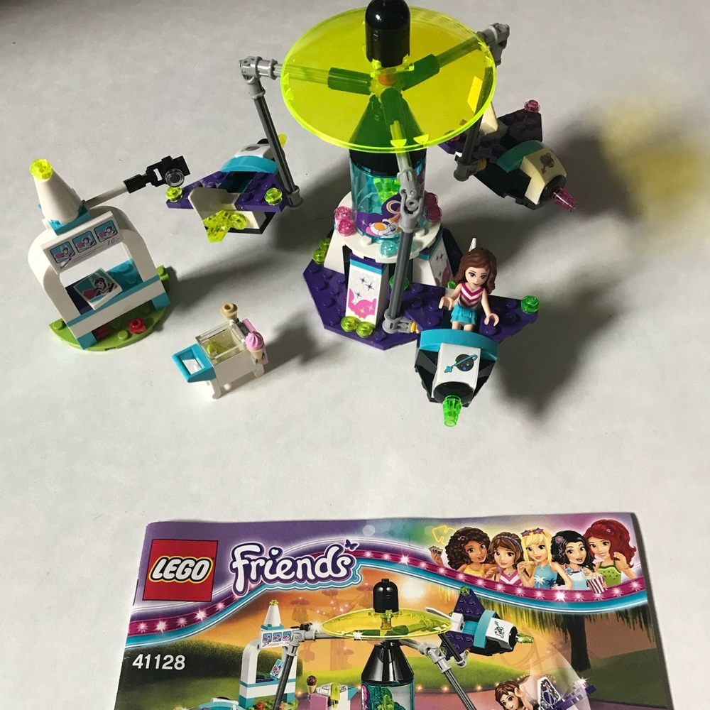 COPY - Lego Friends Amusement Park Space Ride